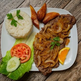 Bistek Encebollado